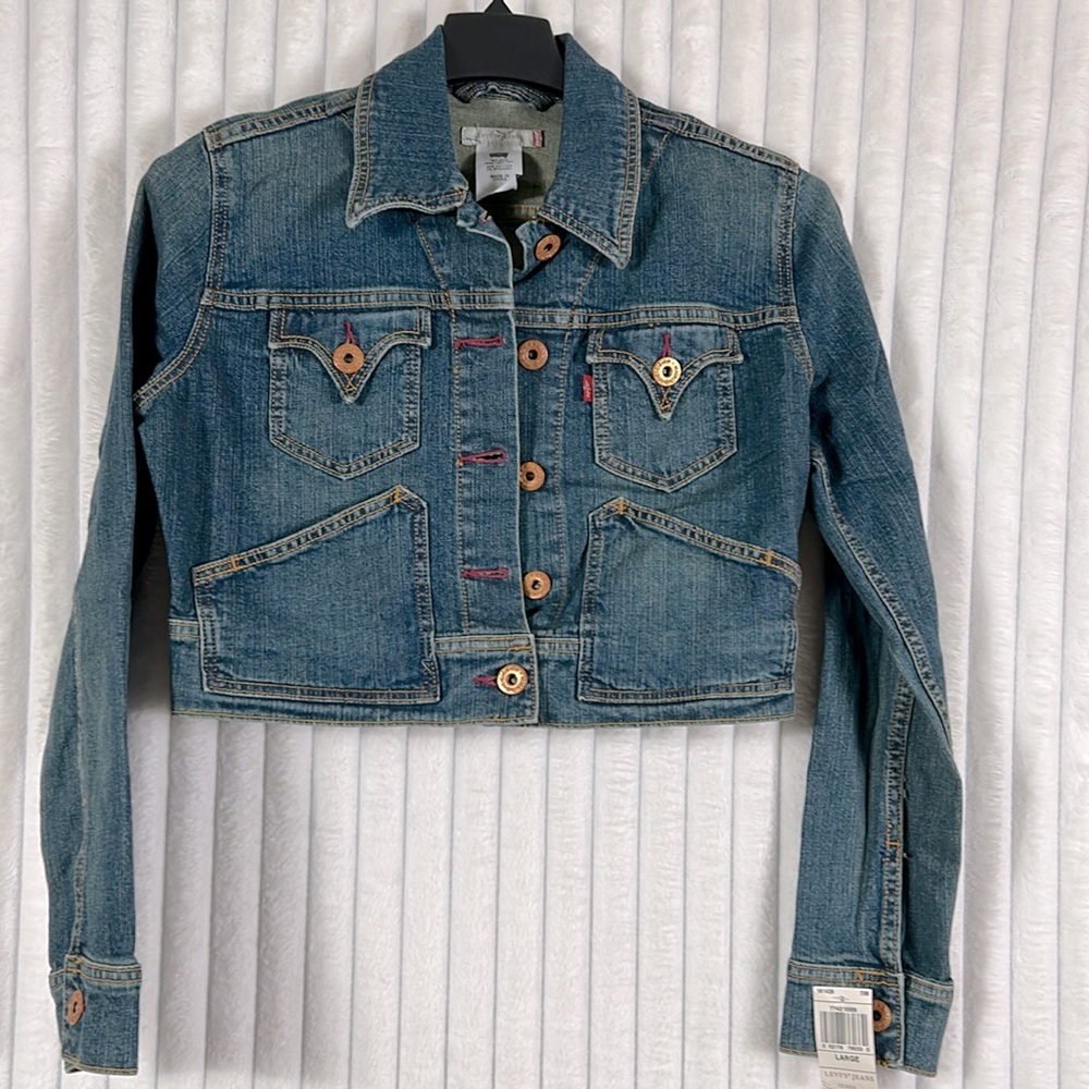 NWT Levi’s Y2K cropped denim, jean jacket size large